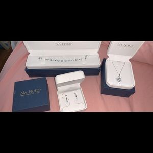 Na Hoku Blue Topaz Jewelry Set